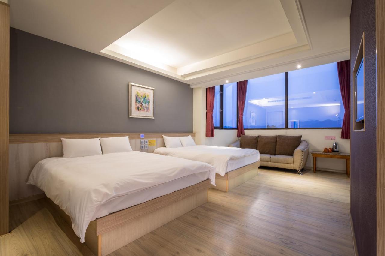 פולי Yadi Hotel מראה חיצוני תמונה