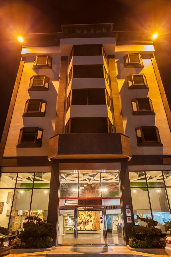 פולי Yadi Hotel מראה חיצוני תמונה