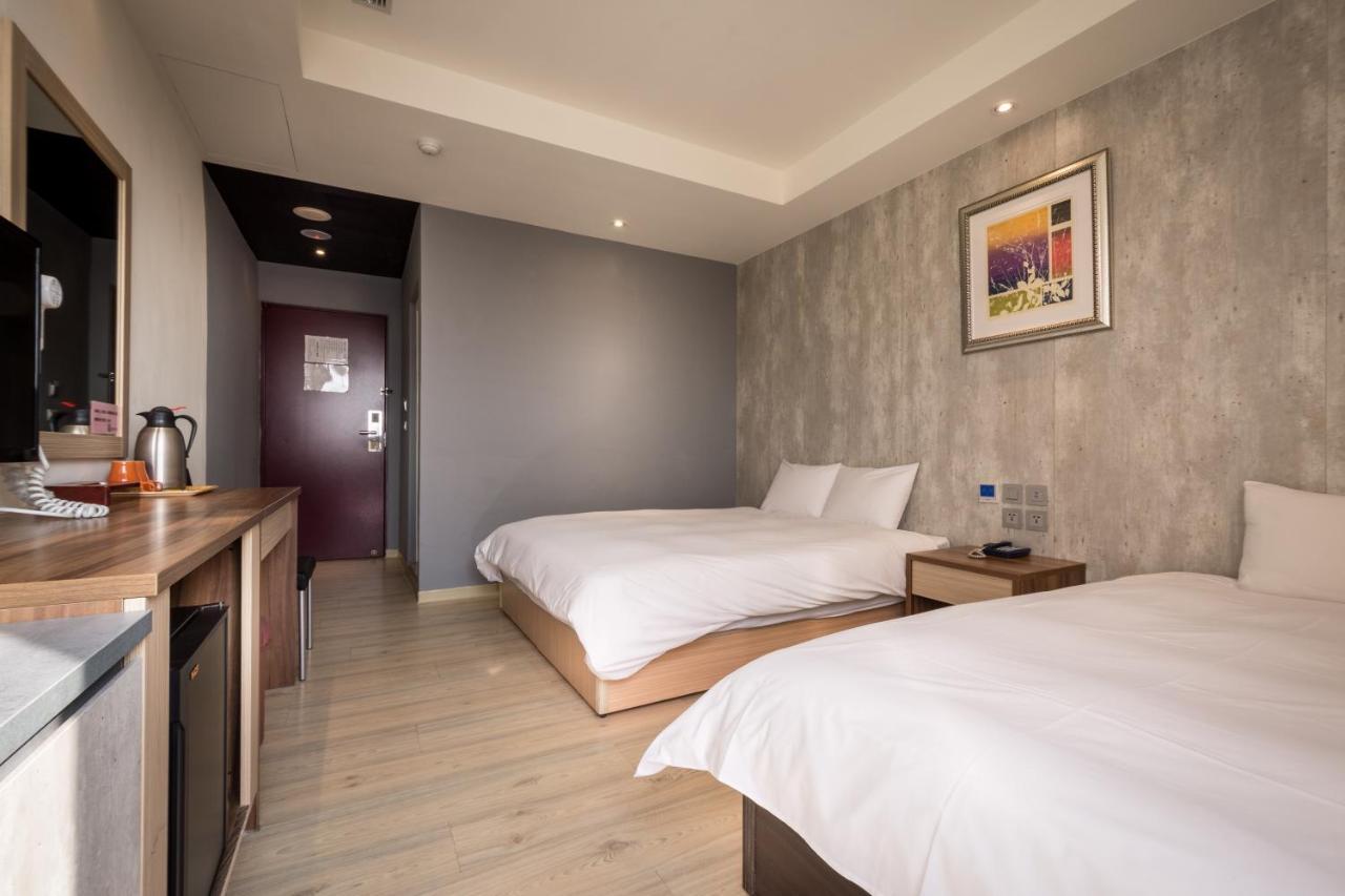 פולי Yadi Hotel מראה חיצוני תמונה