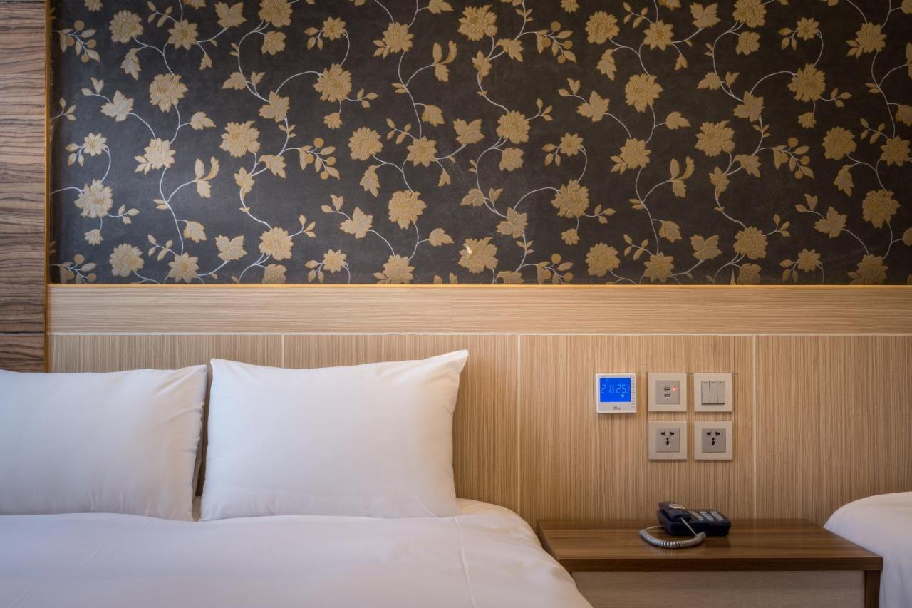 פולי Yadi Hotel מראה חיצוני תמונה